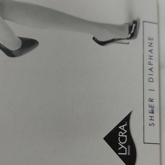 NIB No tags 6 pairs of Control Top Sheer Panty hose - Picture 3 of 6